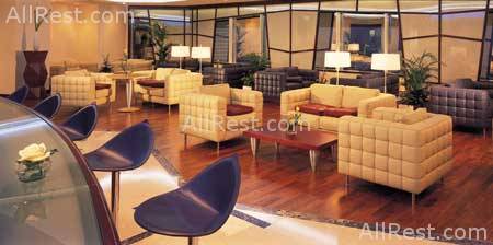 The Fairmont Dubai 38